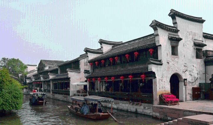 “一路通畅,生活充满希望”(新春走基层)